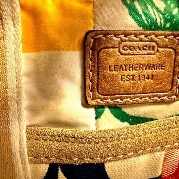 Vintage Coach handbag - Picture 2 of 6